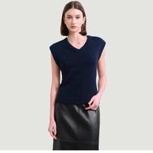 Modern Citizen V-Neck Sleeveless Knit Vest